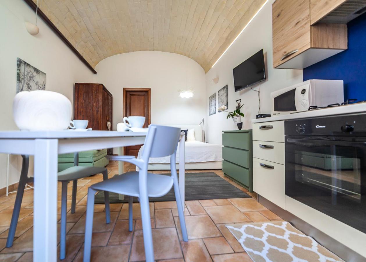 Suite Home Al Centro Di סאסארי מראה חיצוני תמונה