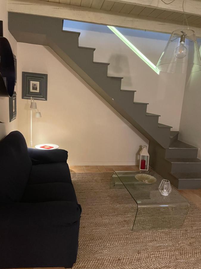Suite Home Al Centro Di סאסארי מראה חיצוני תמונה